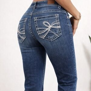 WALLFLOWER Lushious Curvy Slim Bootcut Jeans